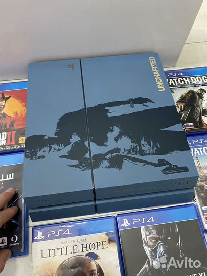 Sony PS4 Limited edition/ 2 геймпада / Много игр
