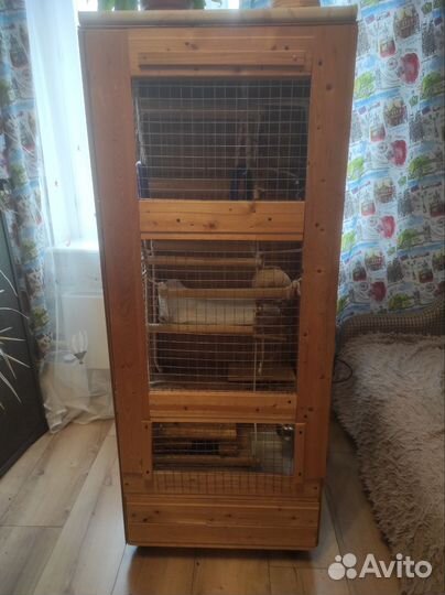 Большая клетка для птиц
