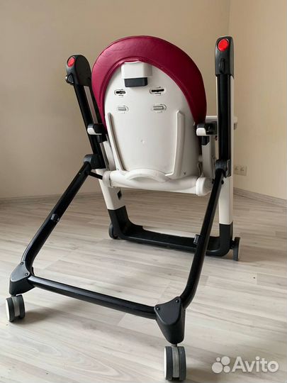 Стульчик для кормления Peg Perego Siesta Follow Me