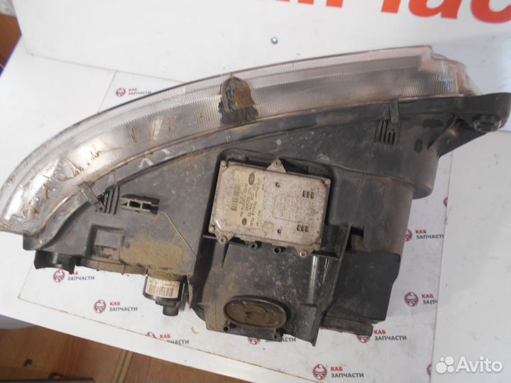 Фара правая Land Rover Range Rover 3 (LM)