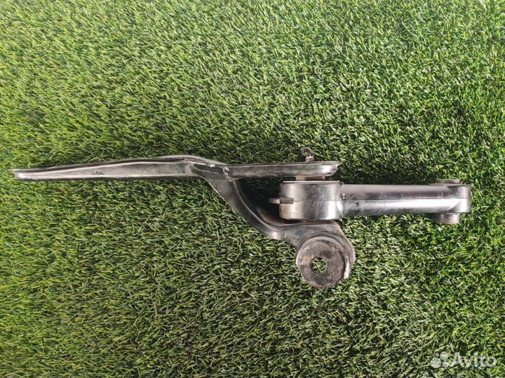 Кронштейн двигателя Porsche Cayenne 957 M48.50