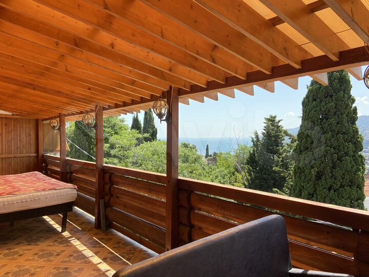 2-к. квартира, 55 м², 2/3 эт.