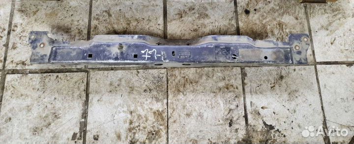 Рамка радиатора dodge caravan Chrysler Voyager