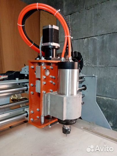 Продам Фрезерно-гравировальный станок.чпу