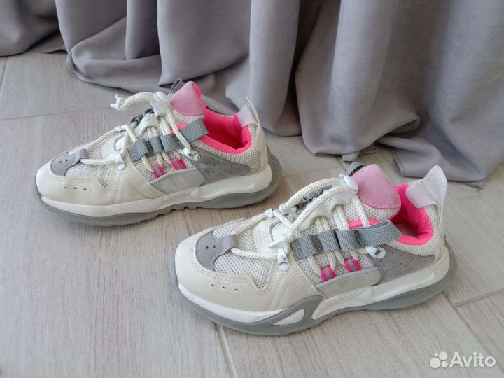 Кроссовки для девочки 35 размер