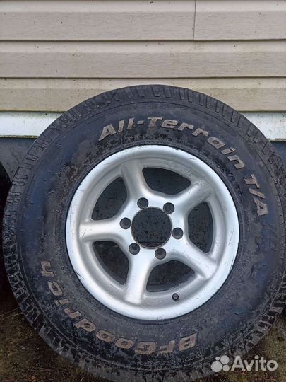 Диск r15 6X139.7