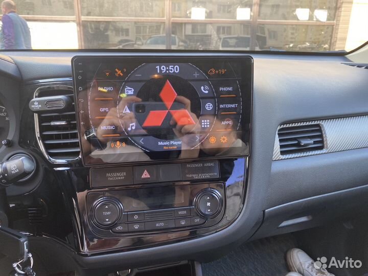 Магнитола Outlander 3 2018-2021 Андроид