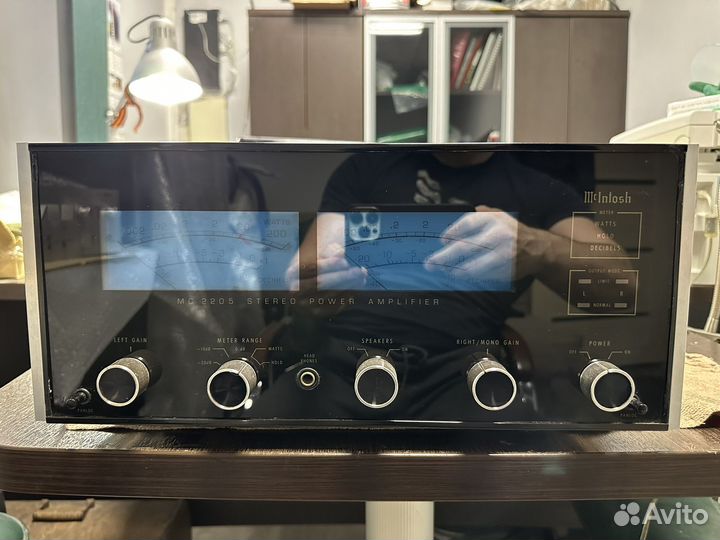 Усилитель Mcintosh MC2205