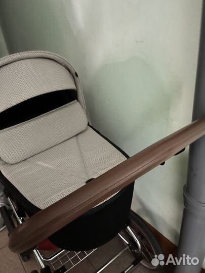 Коляска Roan Bass Next Classic / колеса d14