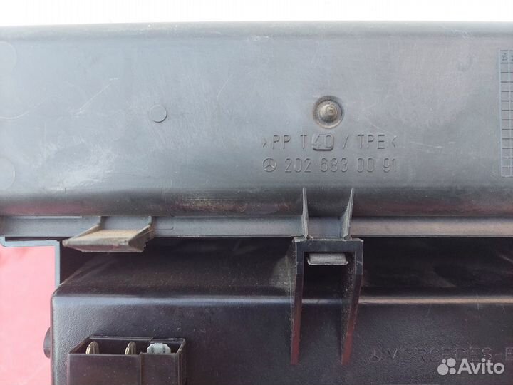 Пепельница Mercedes-Benz W202