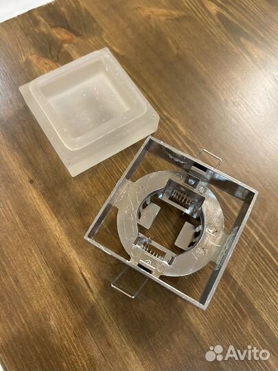 Светильник потолочный встраиваемый