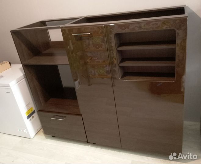 Кухонный комплект (шкаф- комод, шкаф для духовке