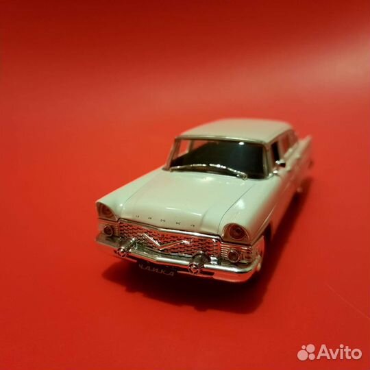 Коллекционная фигурка 