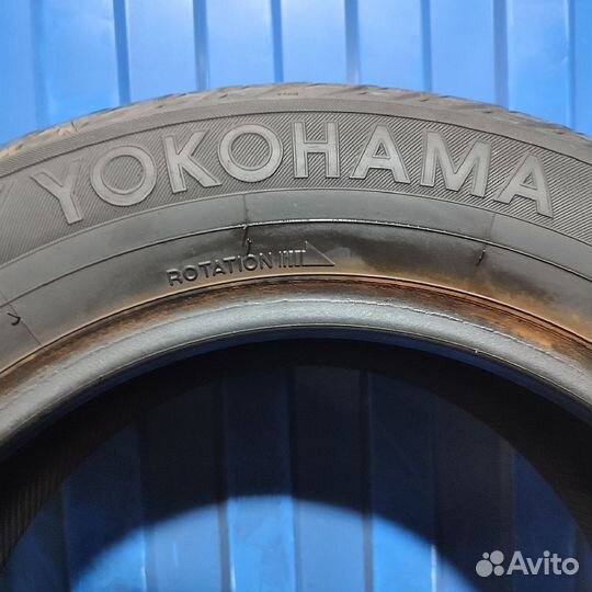 Yokohama Ice Guard IG35 215/60 R16