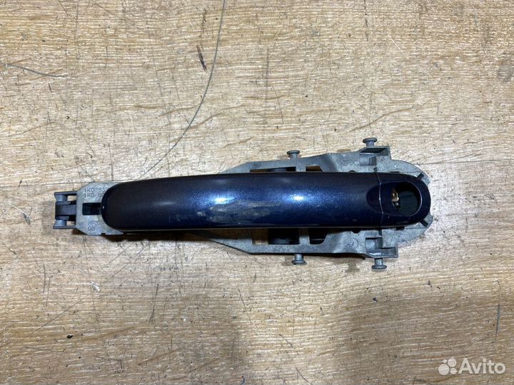 Ручка наружная Volkswagen Golf Plus R40