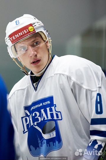 Тренер по хоккею