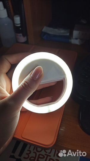 Вспышка-прищепка для селфи на телефон