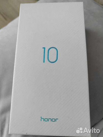 HONOR 10, 4/64 ГБ