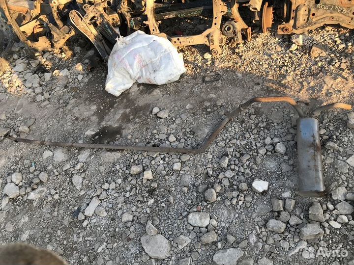 Глушитель Peugeot 107