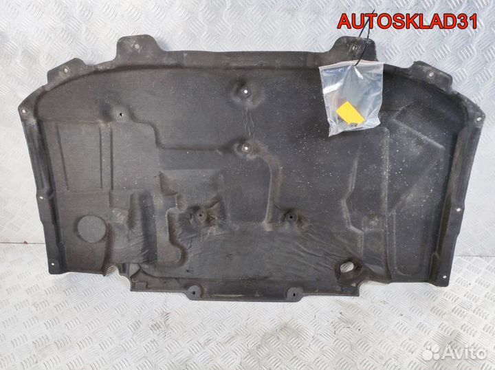 Шумоизоляция капота Opel Omega B с клипсами