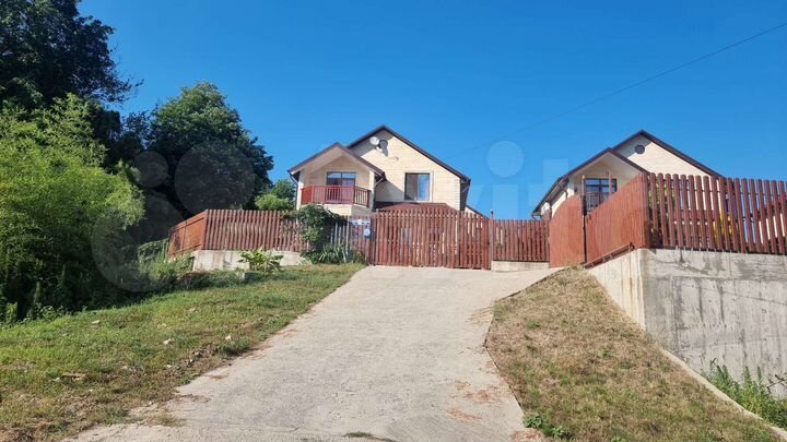 Дом 154 м² на участке 3,8 сот.