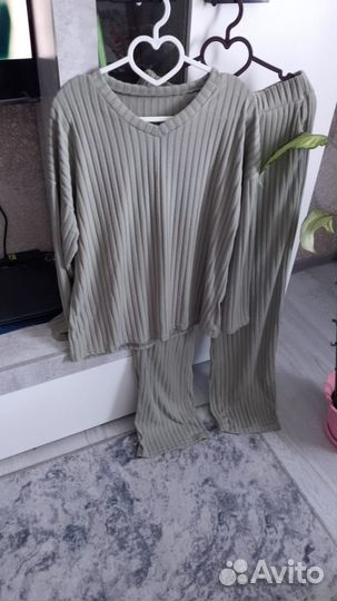 Брючный костюм женский 48