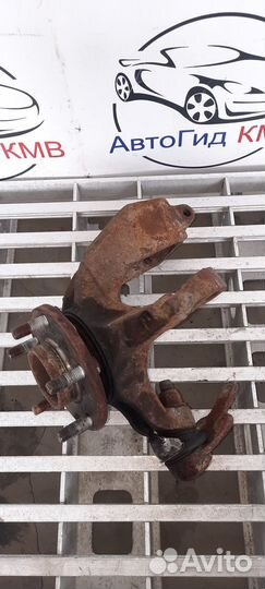 Кулак поворотный передний левый Ford Focus 2