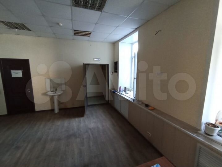 Аренда на мегатрафике Офис/Торговая 544 м²