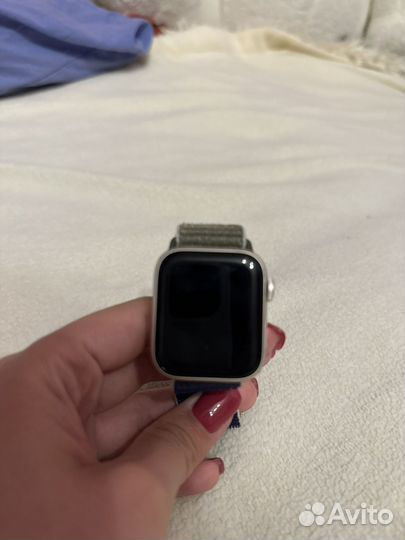 Часы apple watch series se (1 поколение)