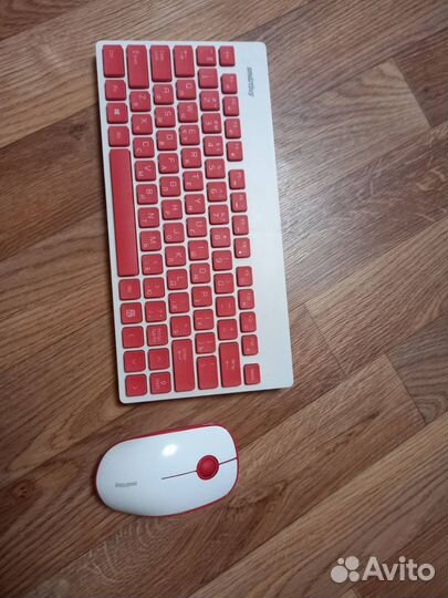 Беспроводная клавиатура и мышь