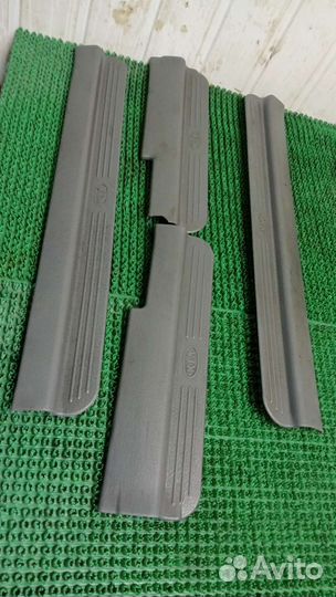 Накладки порогов салонные Kia spectra