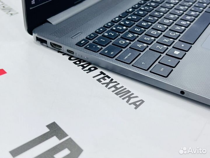 Ноутбук HP 15-dw1036ur 15.6