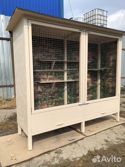 Вольер для попугая и птиц