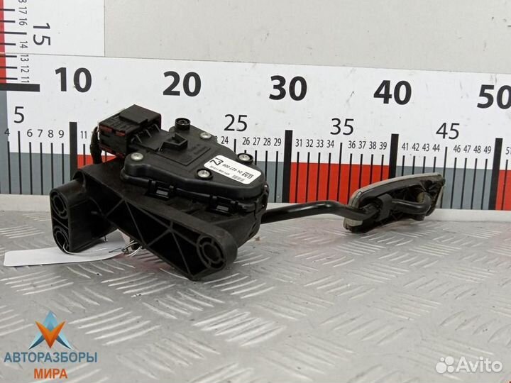 Педаль Opel Astra G 2007