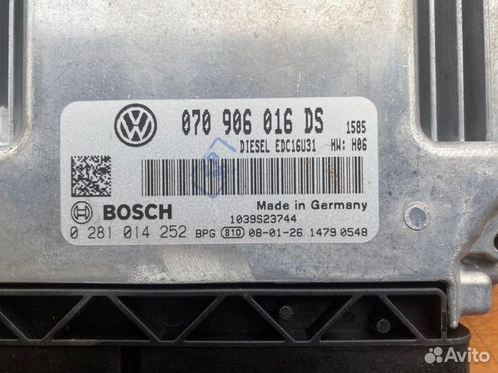 Блок управления двс Vw Transporter T5 BNZ 2010
