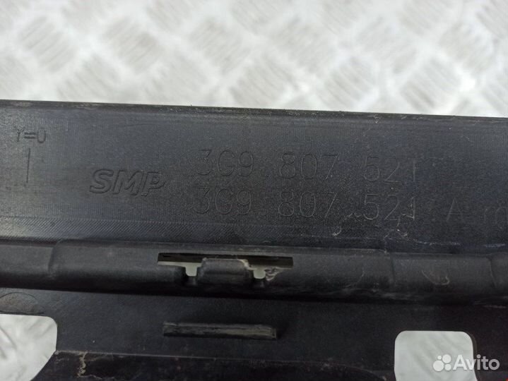 Юбка/спойлер заднего бампера Volkswagen Passat