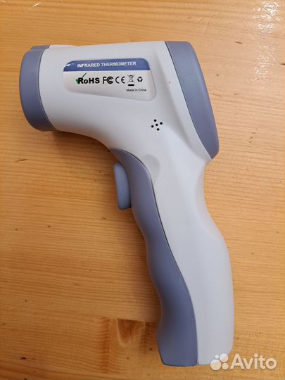 Инфракрасный бесконтактный термометр DT-8826