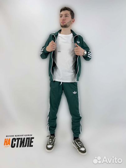 Спортивный костюм adidas