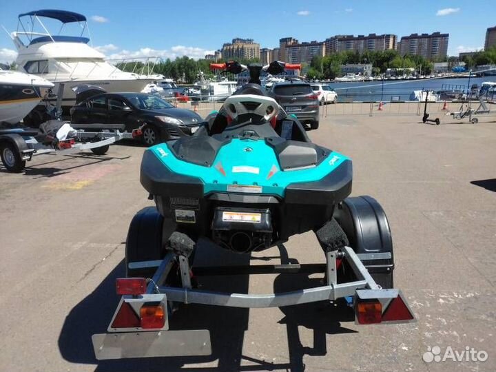 Гидроцикл SEA-DOO spark 2UP 900 HO ACE trixx