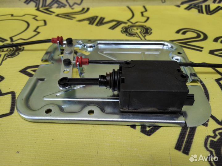 Замок багажника Bmw X5 E53 M54B30 01.2004