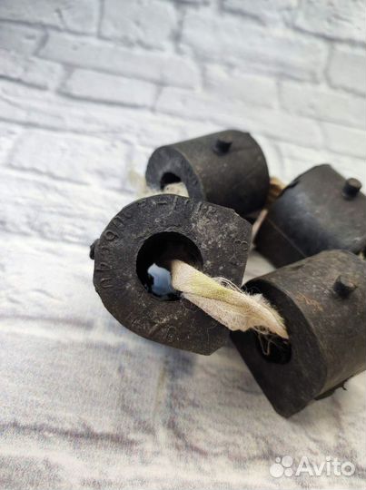 Сайлентблоки и подушки стабилизатора для ваз 2101