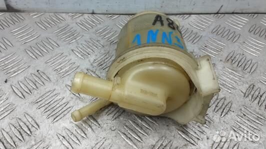 Бачок гу lexus GS 3 (1NN35NO01)