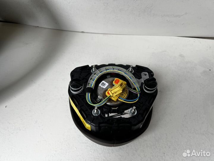 Подушка безопасности в руль GLS 166