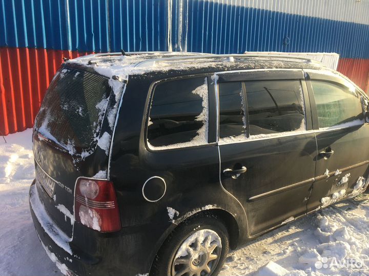 1 Запчасти на Volkswagen Touran