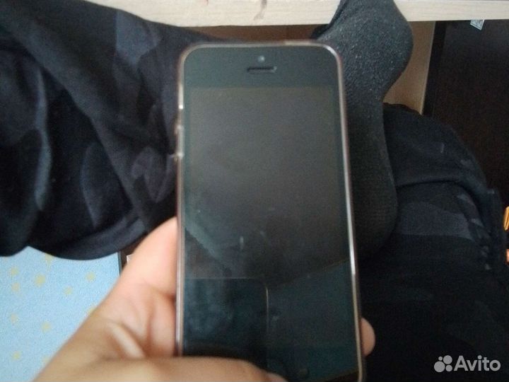 Телефон iPhone 5s