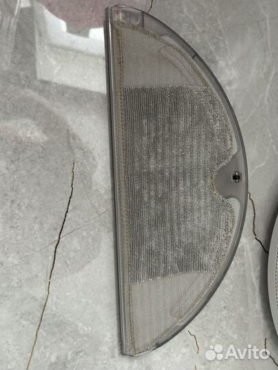 Робот-пылесос Mi Robot Vacuum-Mop SKV4093GL