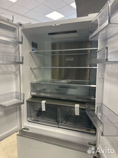 Холодильник Haier hb18fgwaaaru