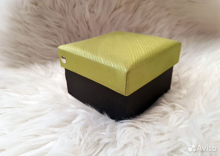 Подарочный набор из шёлка (галстук и запонки)