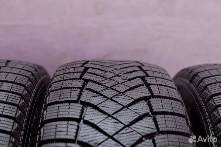 Pirelli Ice Zero FR 235/60 R18 107R