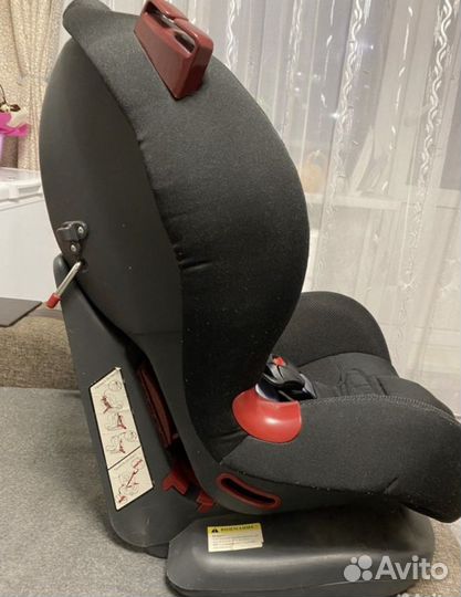 Детское автокресло универсальное 9-25 кг